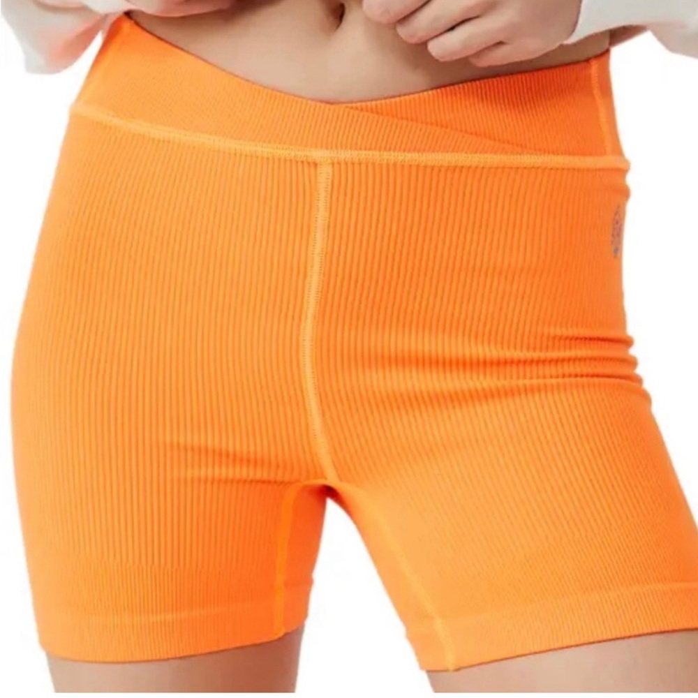 Free People FP Movement Free Throw Ribbed Bike Shorts Orange Size L NWT